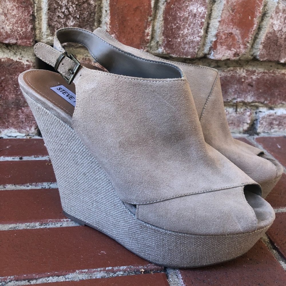 Steve Madden Tan Suede Wedges